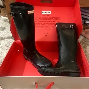 Hunter Tall Gloss Rain Boot